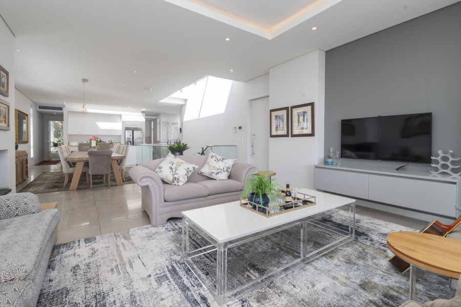 To Let 4 Bedroom Property for Rent in Camps Bay Western Cape